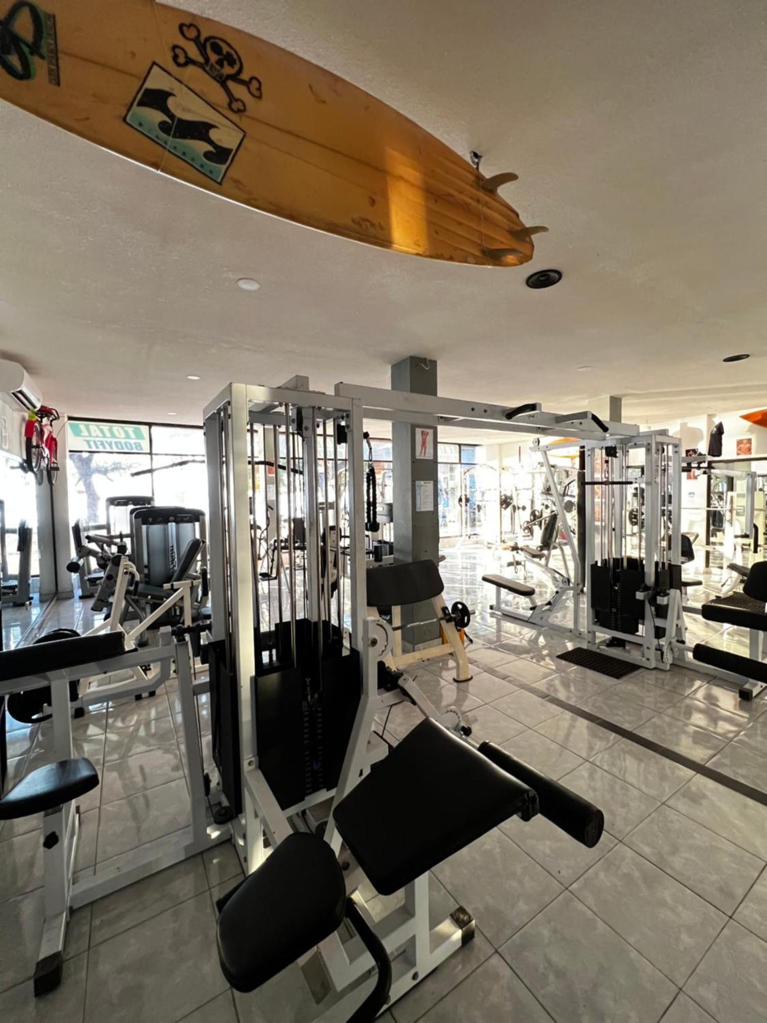 Tropica Gili Total Body Fit - Free Access Gym And Coworking Space Gili Trawangan Kültér fotó