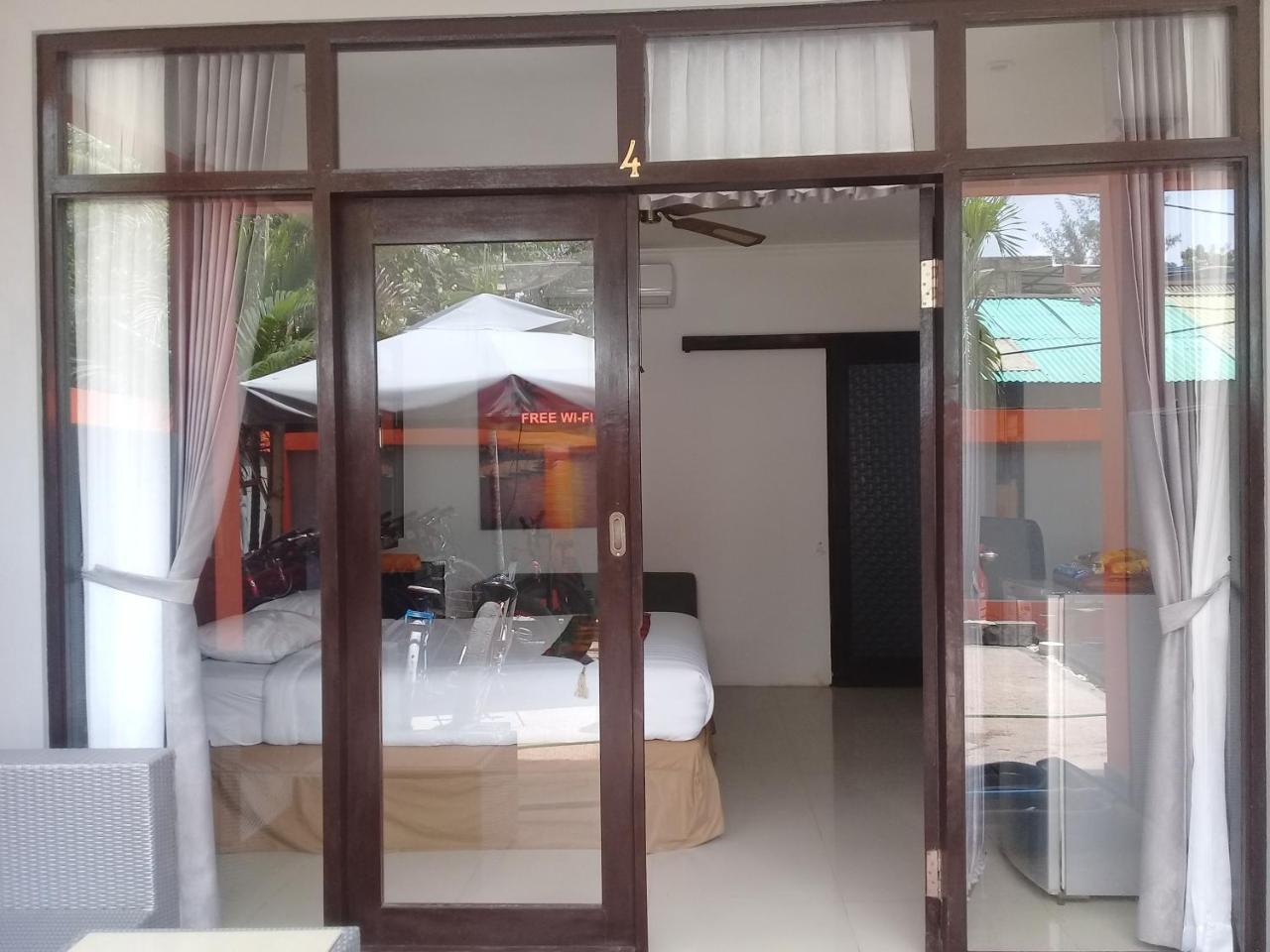 Tropica Gili Total Body Fit - Free Access Gym And Coworking Space Gili Trawangan Kültér fotó